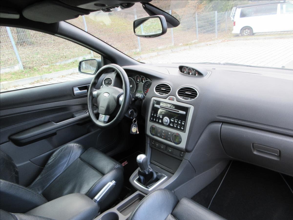 2006 Ford Focus - 27