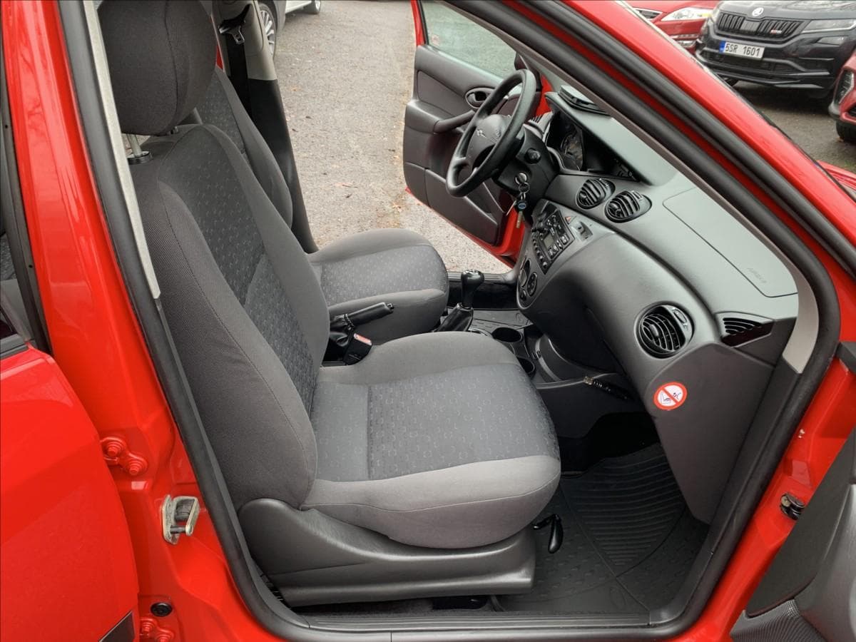 2002 Ford Focus - 23