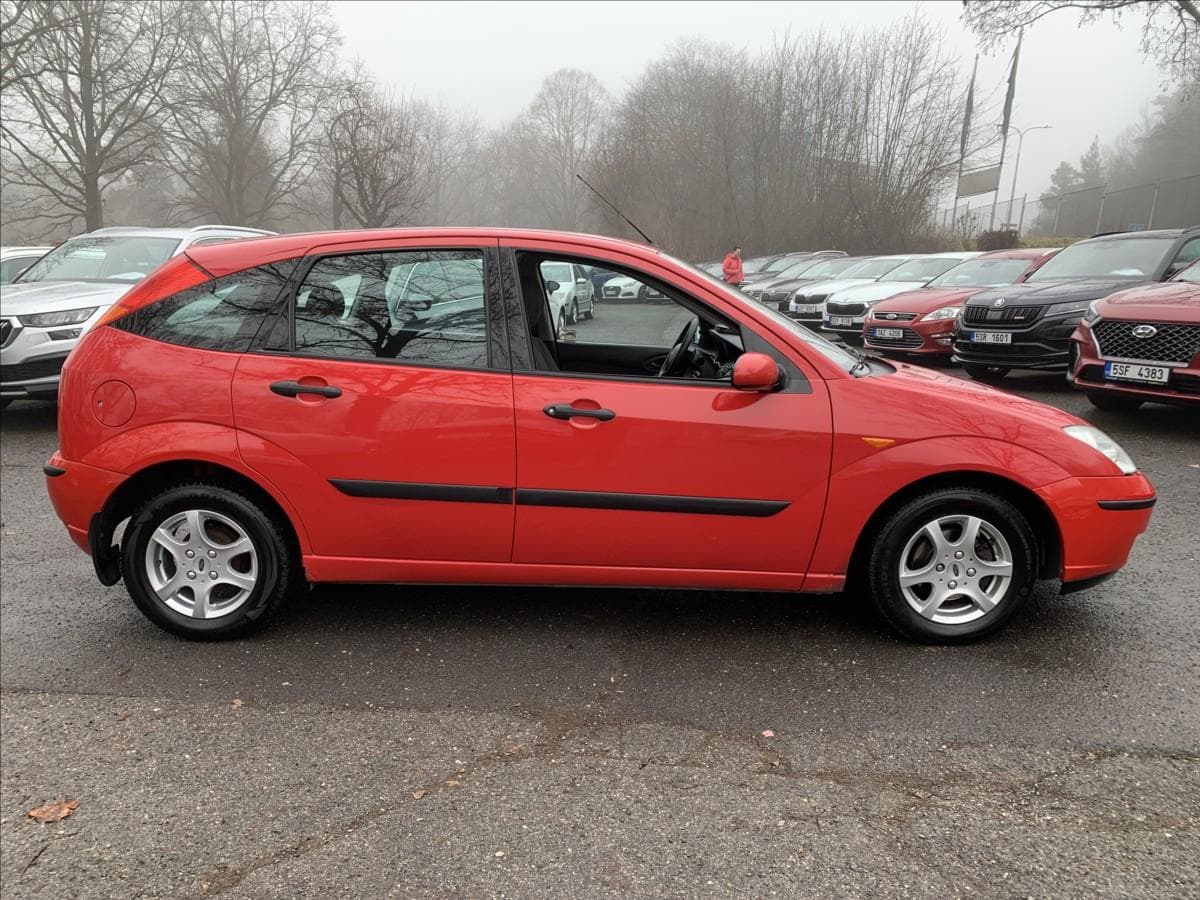 2002 Ford Focus - 7