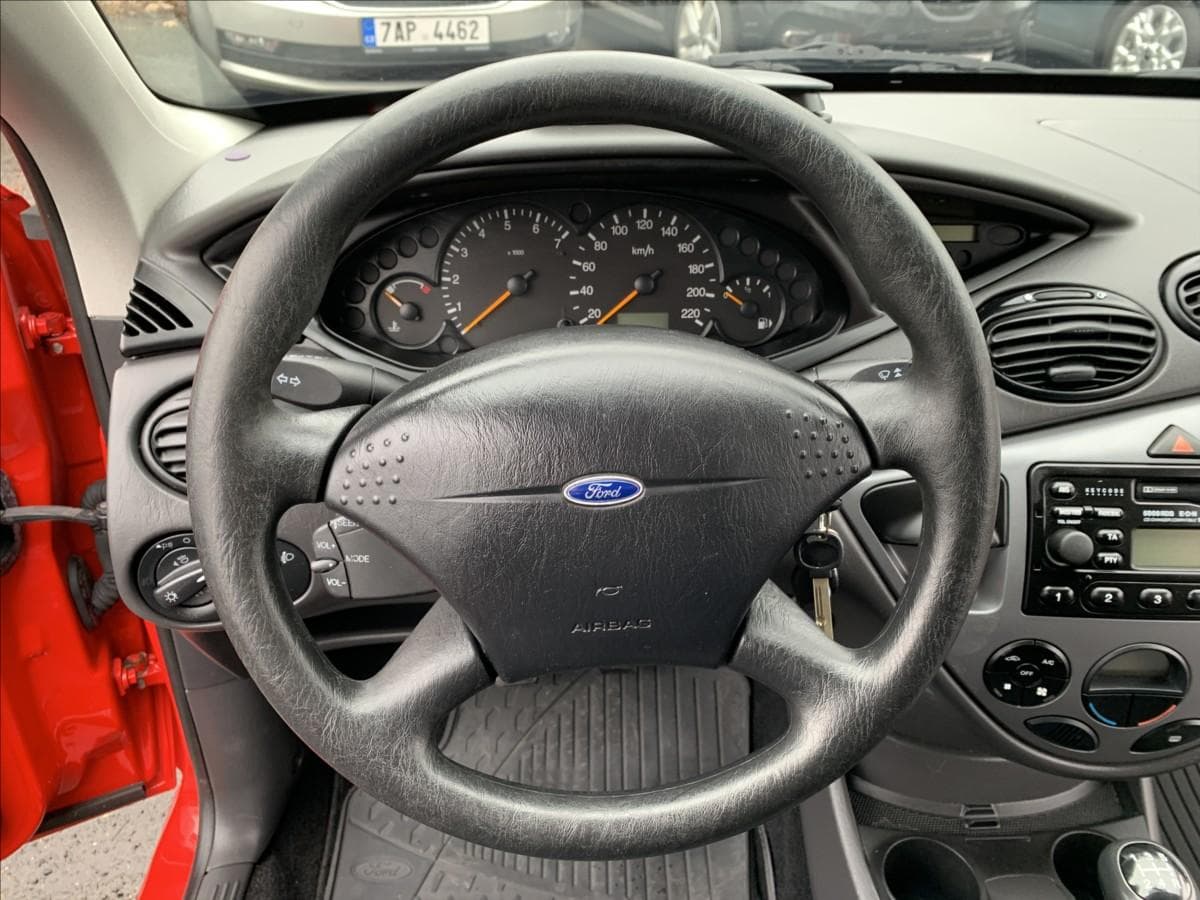 2002 Ford Focus - 19