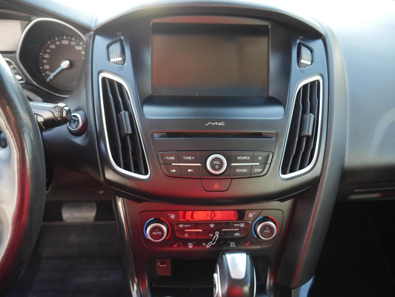 2016 Ford FOCUS - 11