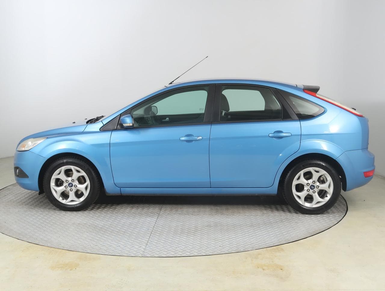 2009 Ford FOCUS - 4