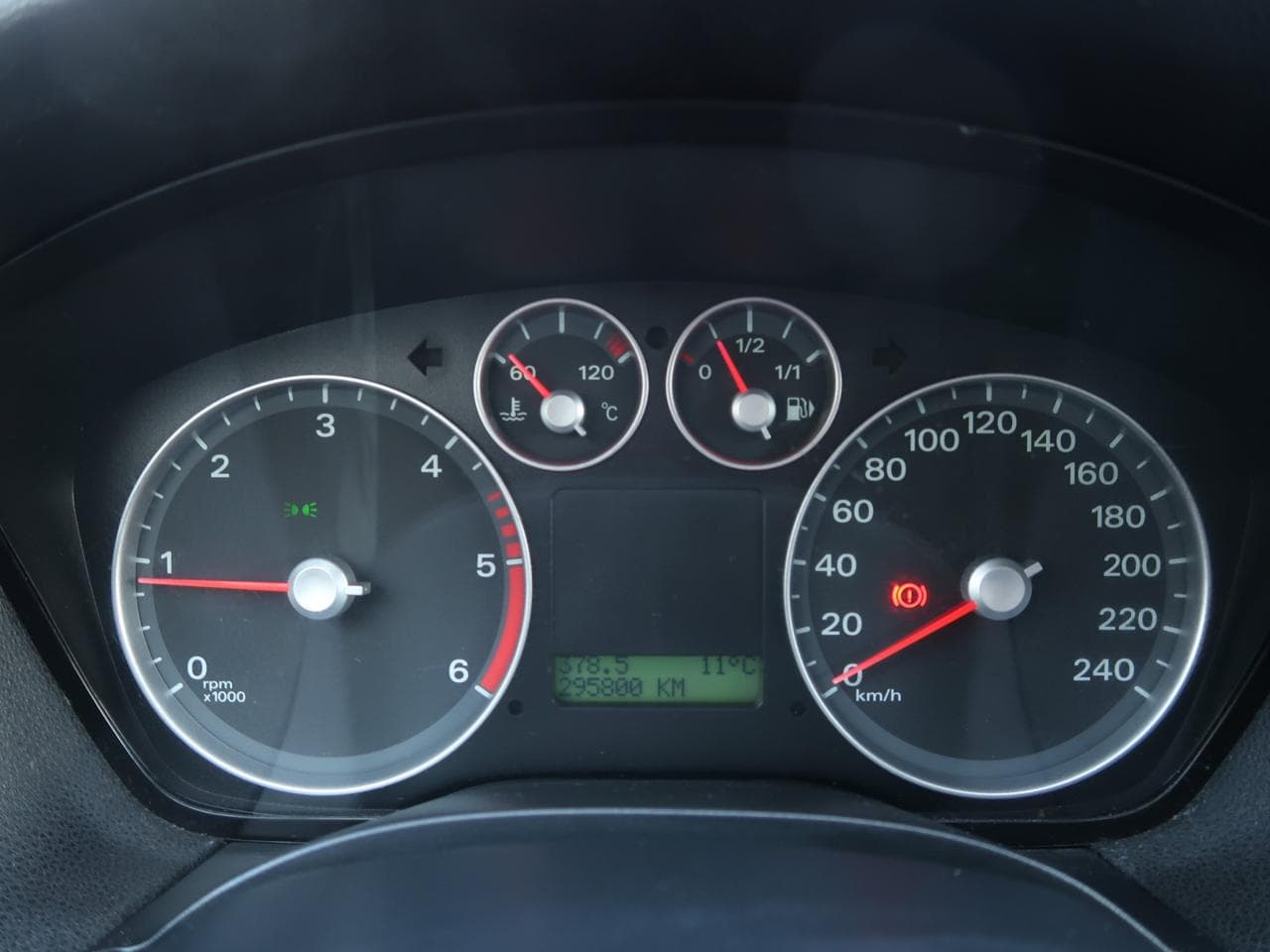 2005 Ford FOCUS - 17