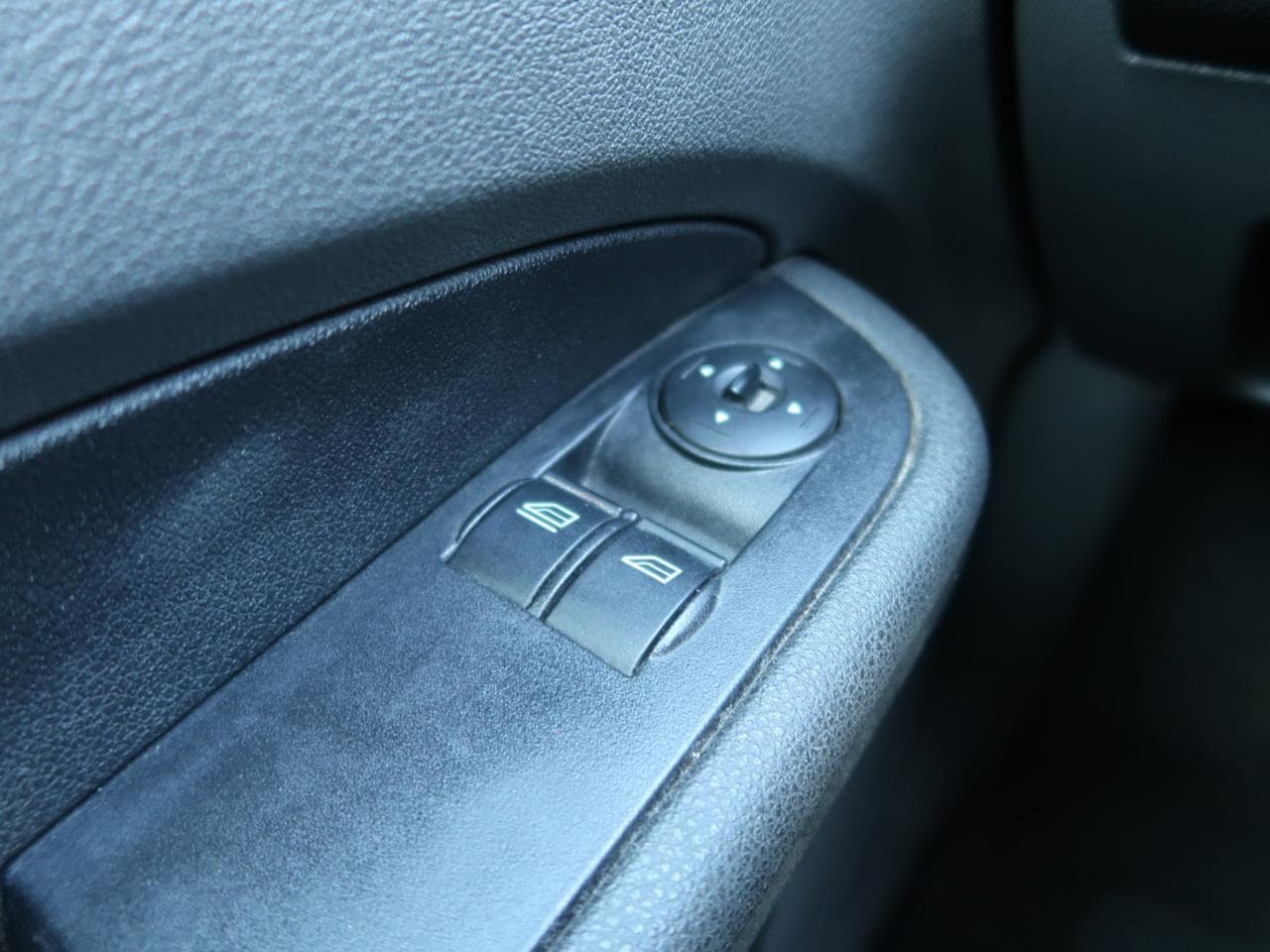 2005 Ford FOCUS - 20