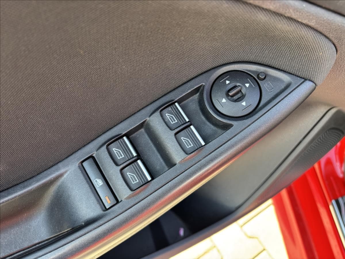 2016 Ford FOCUS - 19