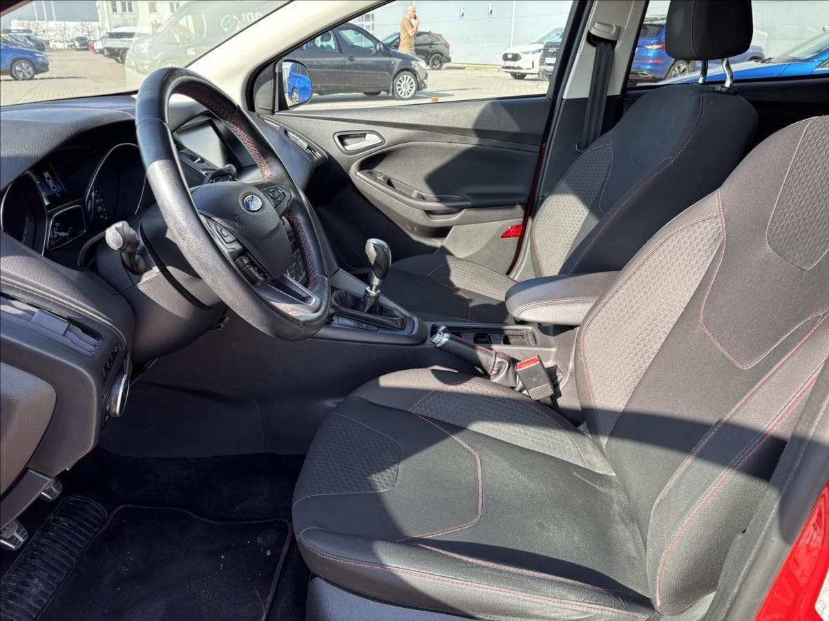 2016 Ford FOCUS - 18