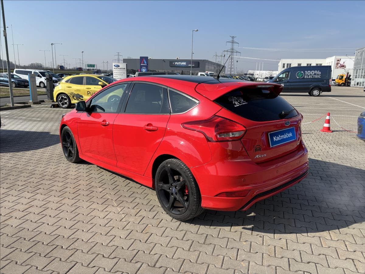 2016 Ford FOCUS - 3