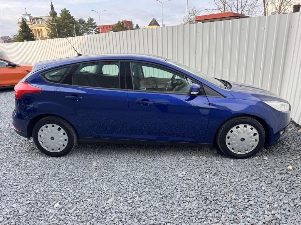 2017 Ford FOCUS - 14