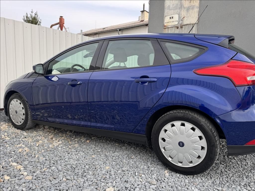 2017 Ford FOCUS - 18