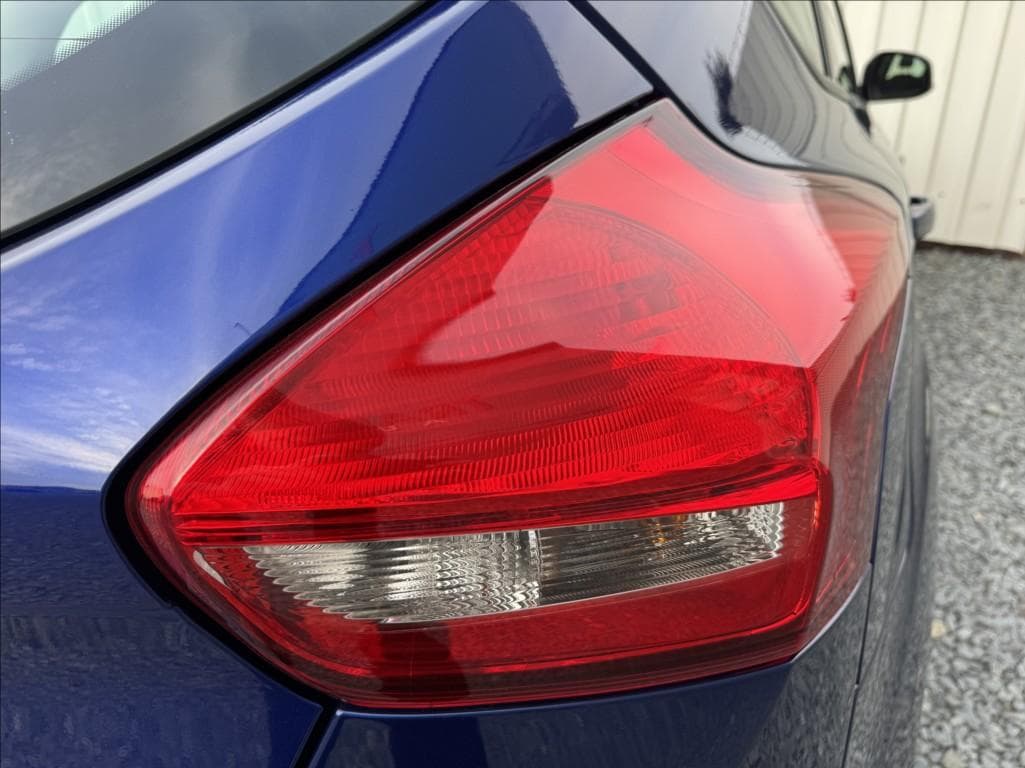 2017 Ford FOCUS - 16