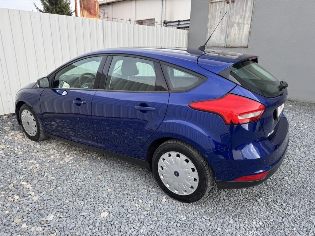 2017 Ford FOCUS - 10