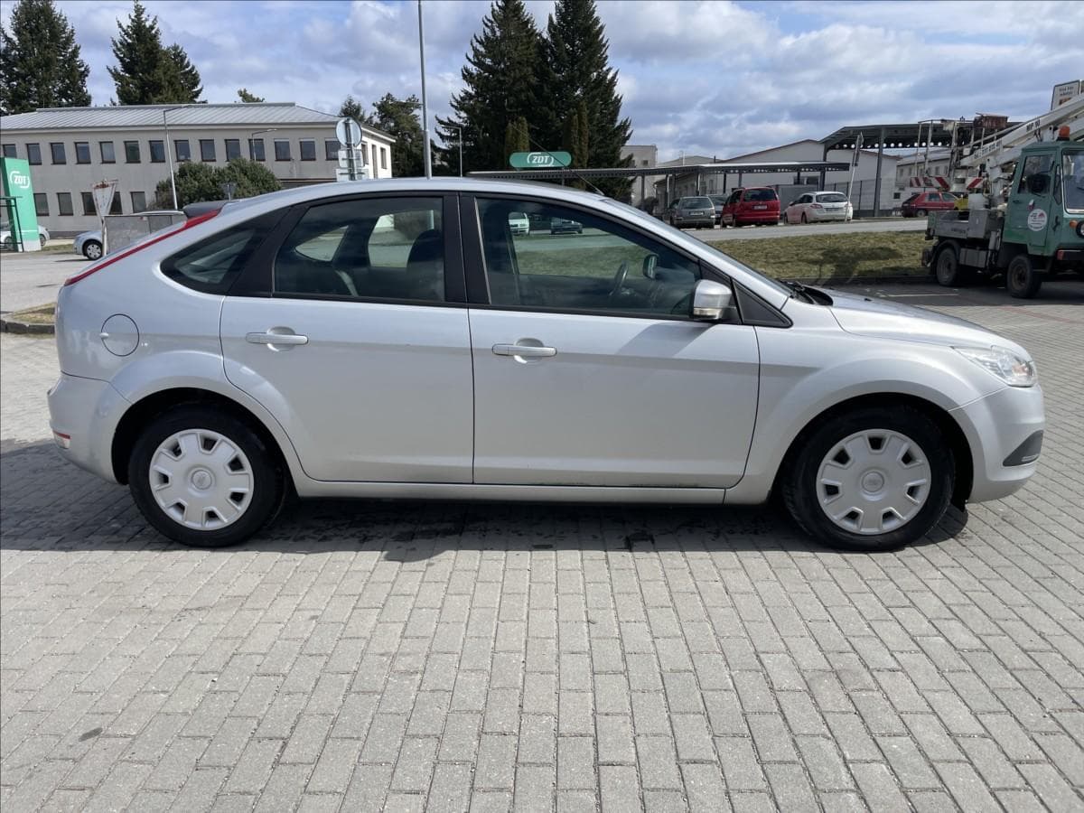 2011 Ford FOCUS - 5