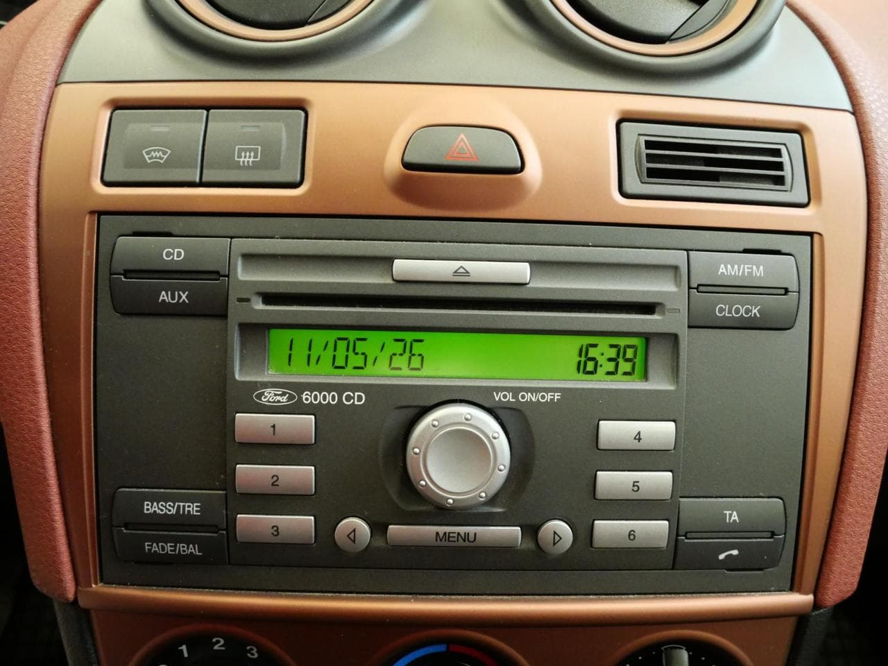 2008 Ford FIESTA - 16
