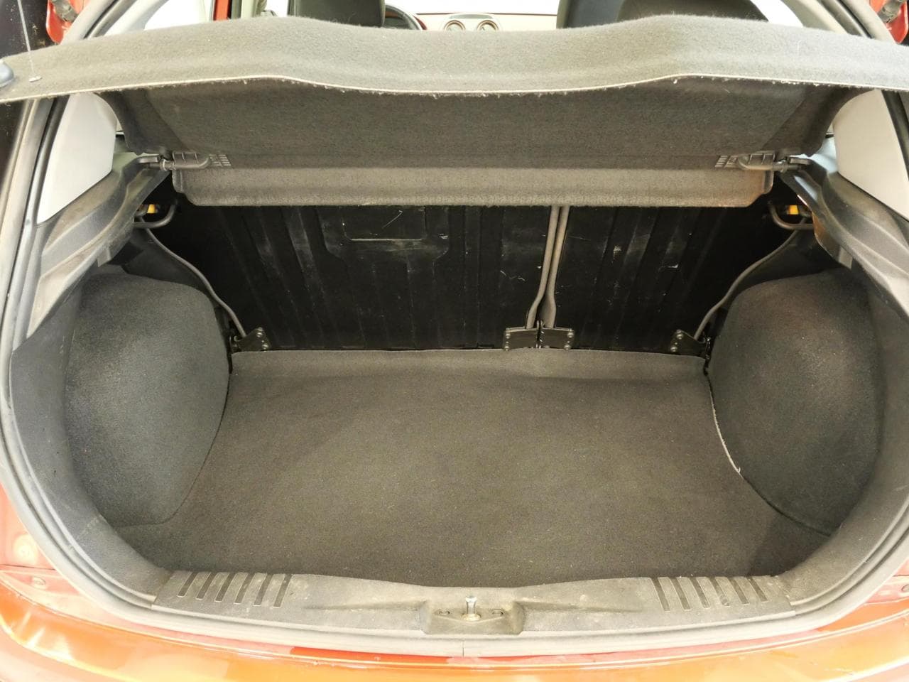 2008 Ford FIESTA - 7
