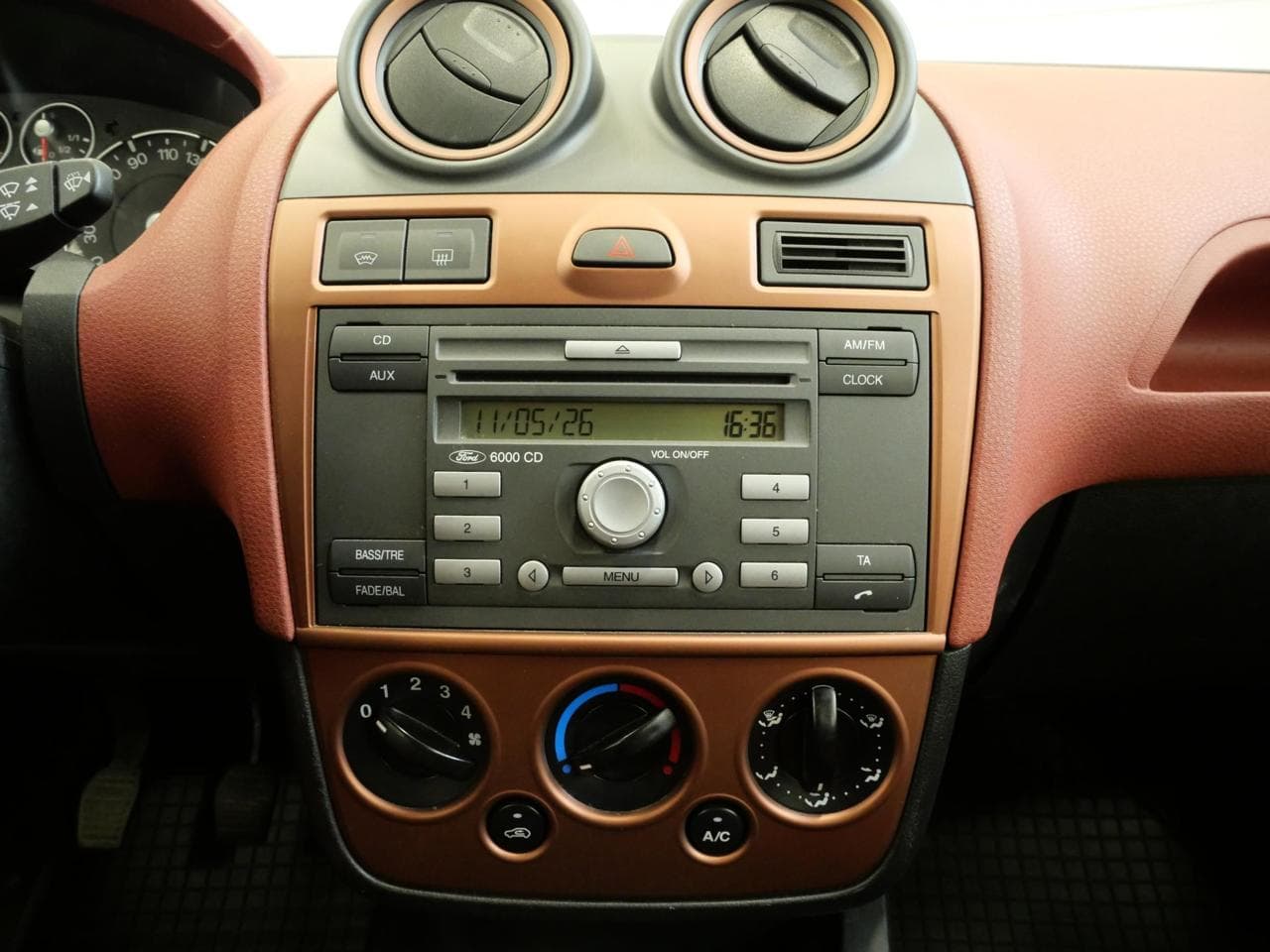 2008 Ford FIESTA - 13