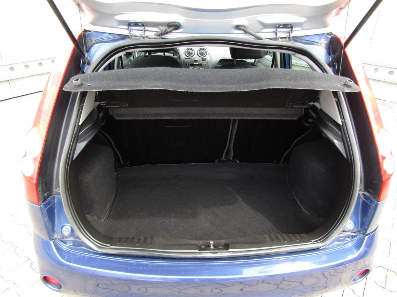 2007 Ford FIESTA - 7