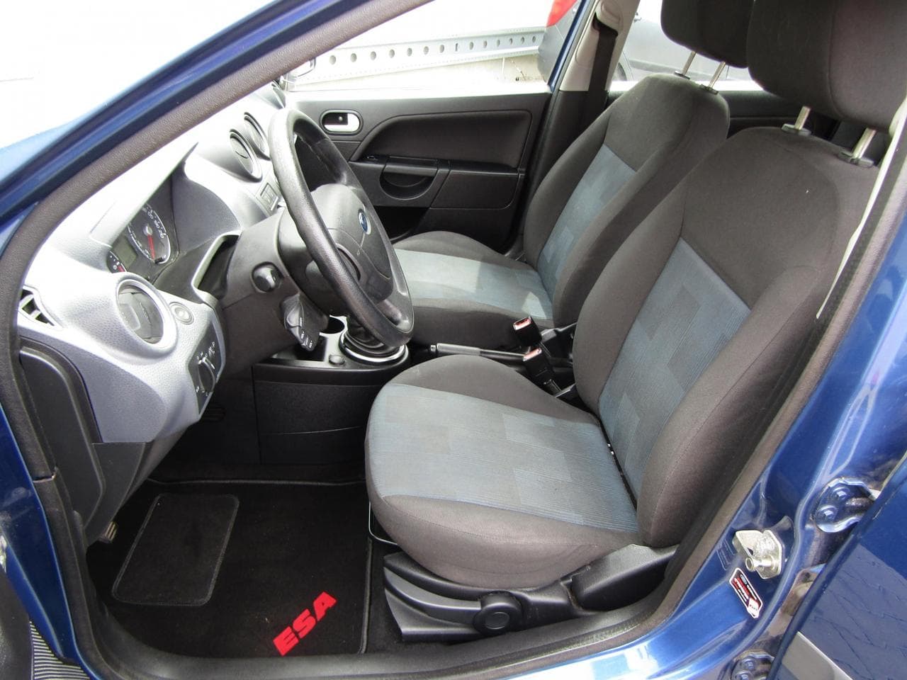 2007 Ford FIESTA - 9