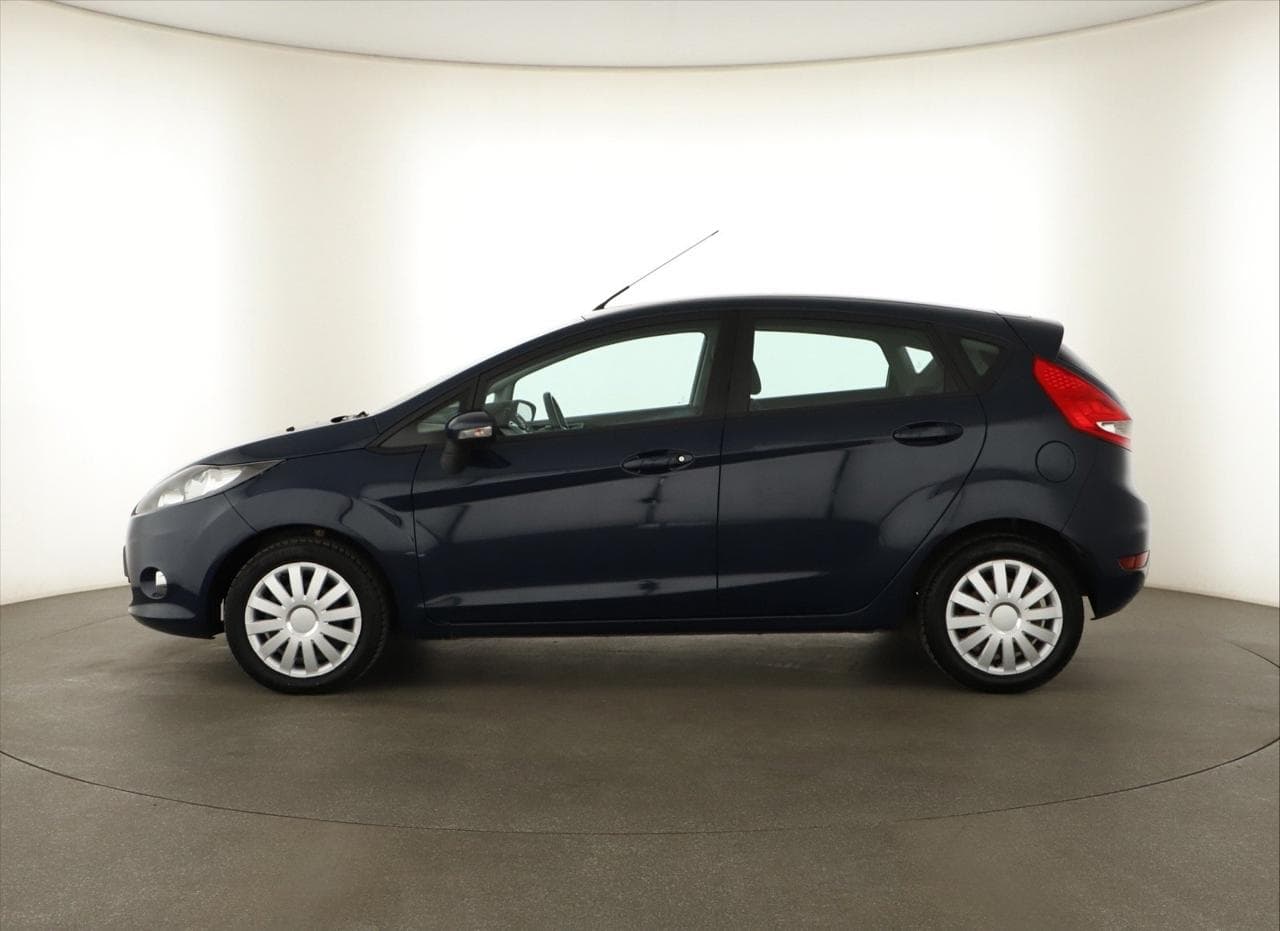 2011 Ford FIESTA - 4