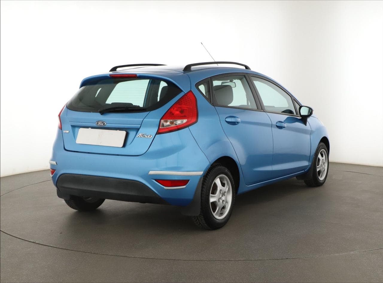2009 Ford FIESTA - 7