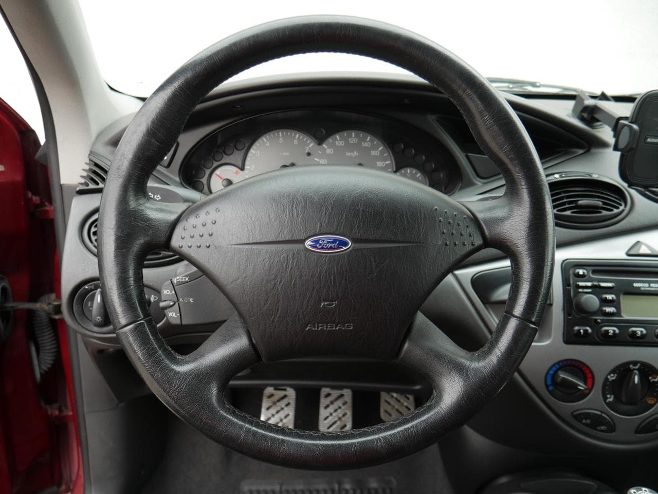 2001 Ford FOCUS - 24