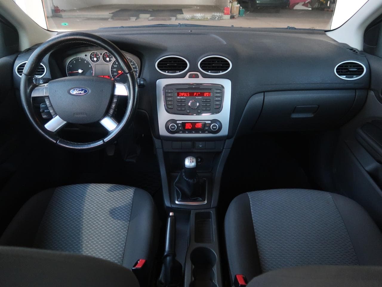 2008 Ford FOCUS - 10