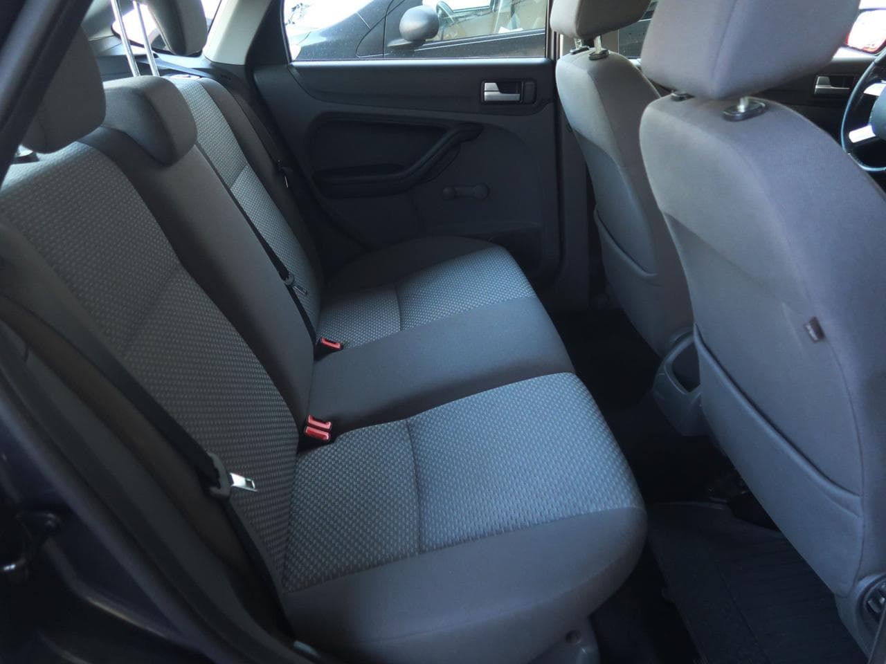 2008 Ford FOCUS - 13