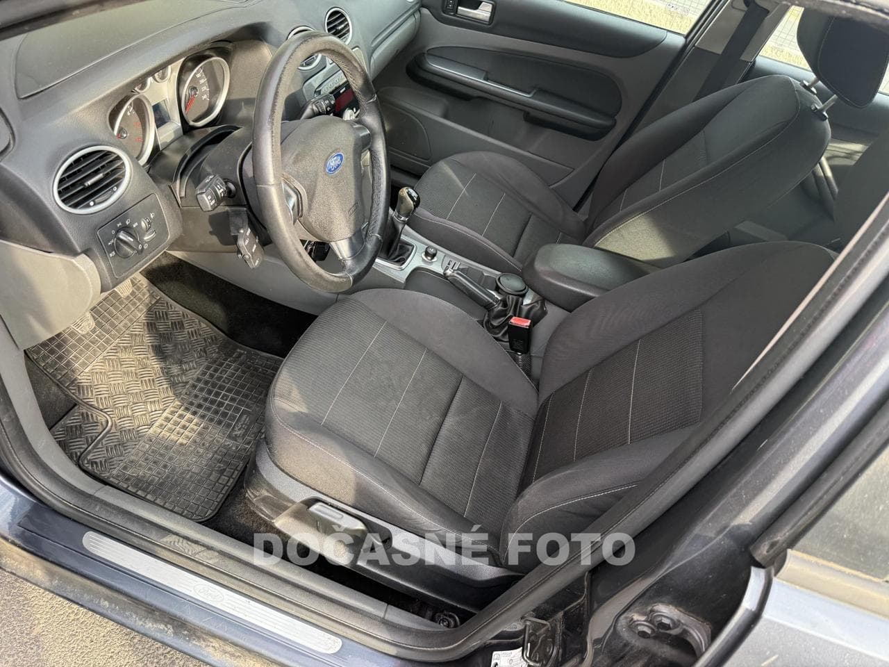 2009 Ford FOCUS - 3