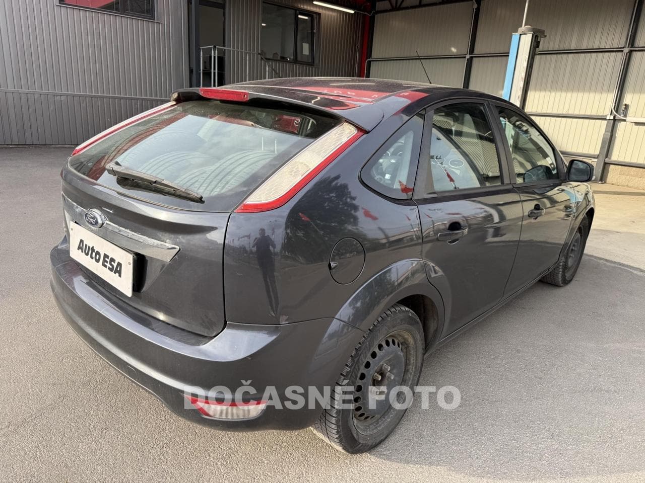 2009 Ford FOCUS - 2