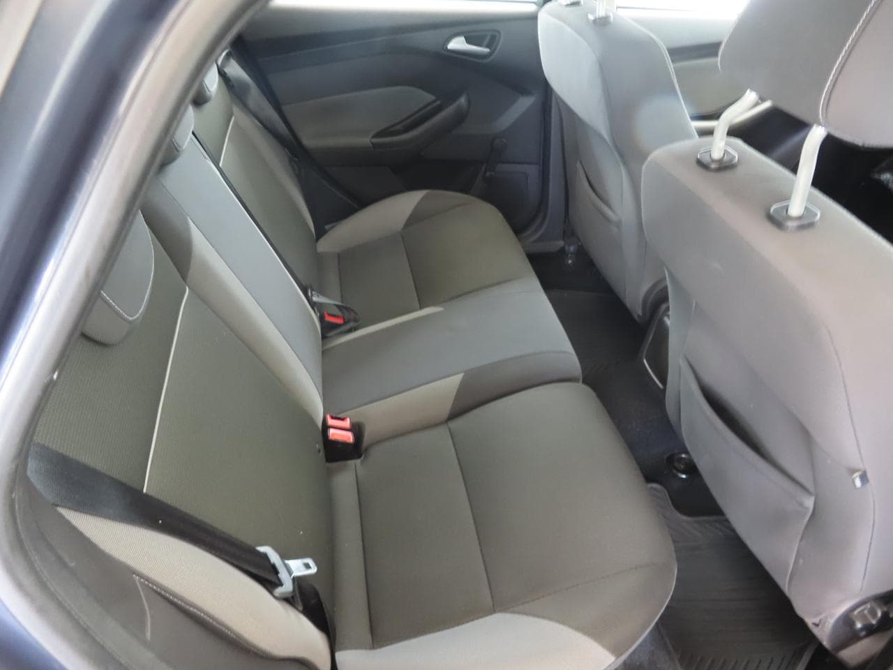 2011 Ford FOCUS - 13