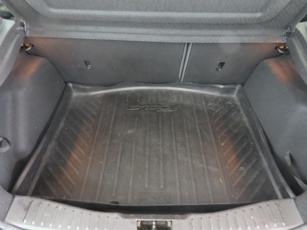 2011 Ford FOCUS - 18