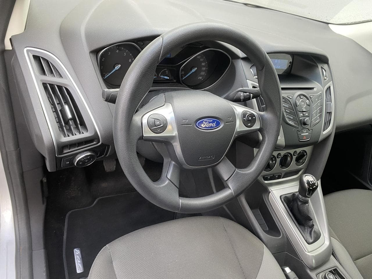 2011 Ford FOCUS - 12