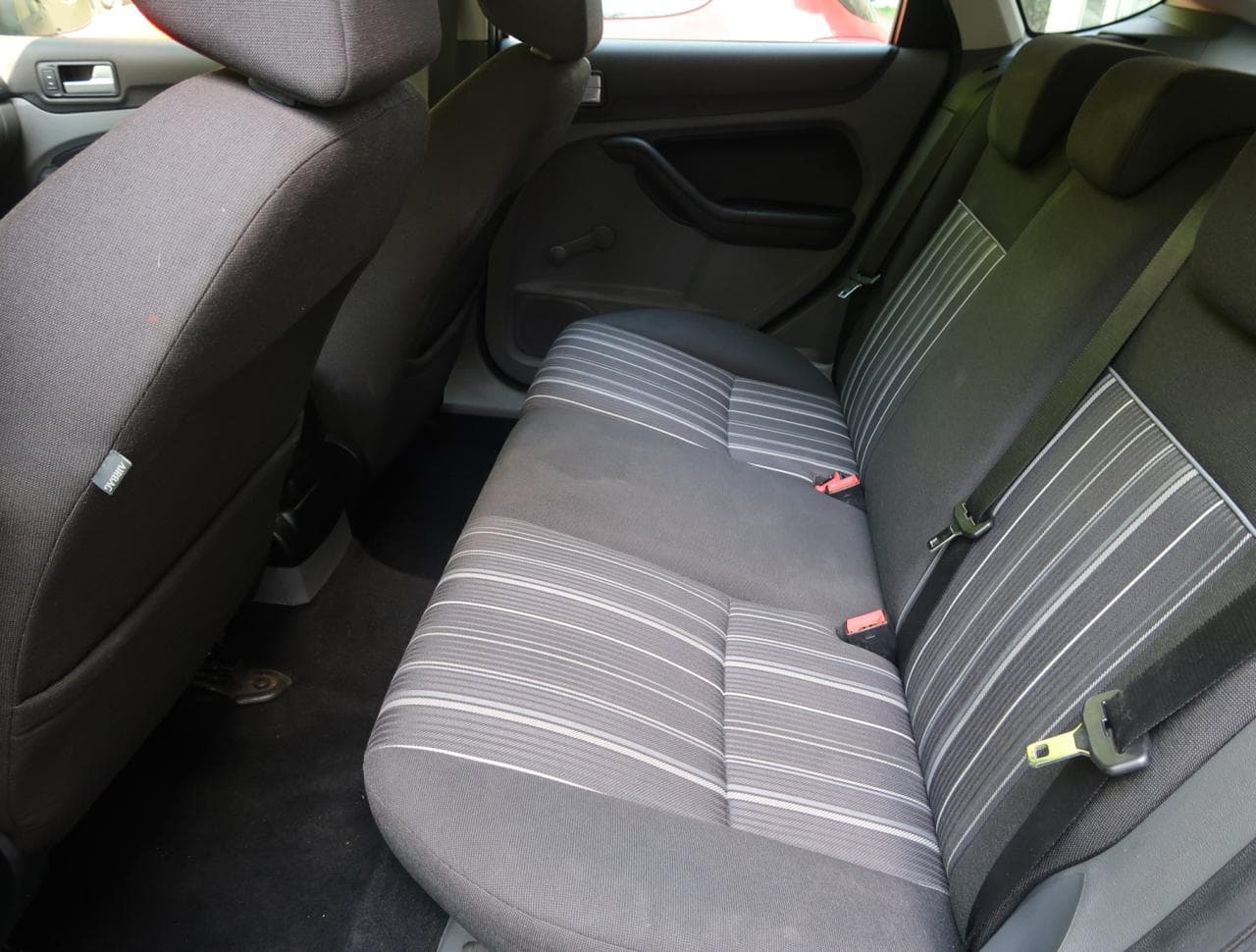 2008 Ford FOCUS - 15