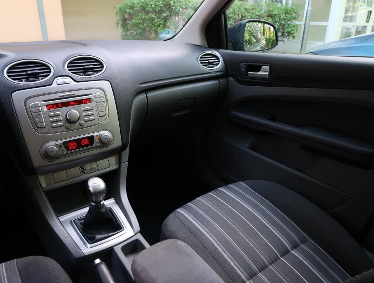 2008 Ford FOCUS - 11