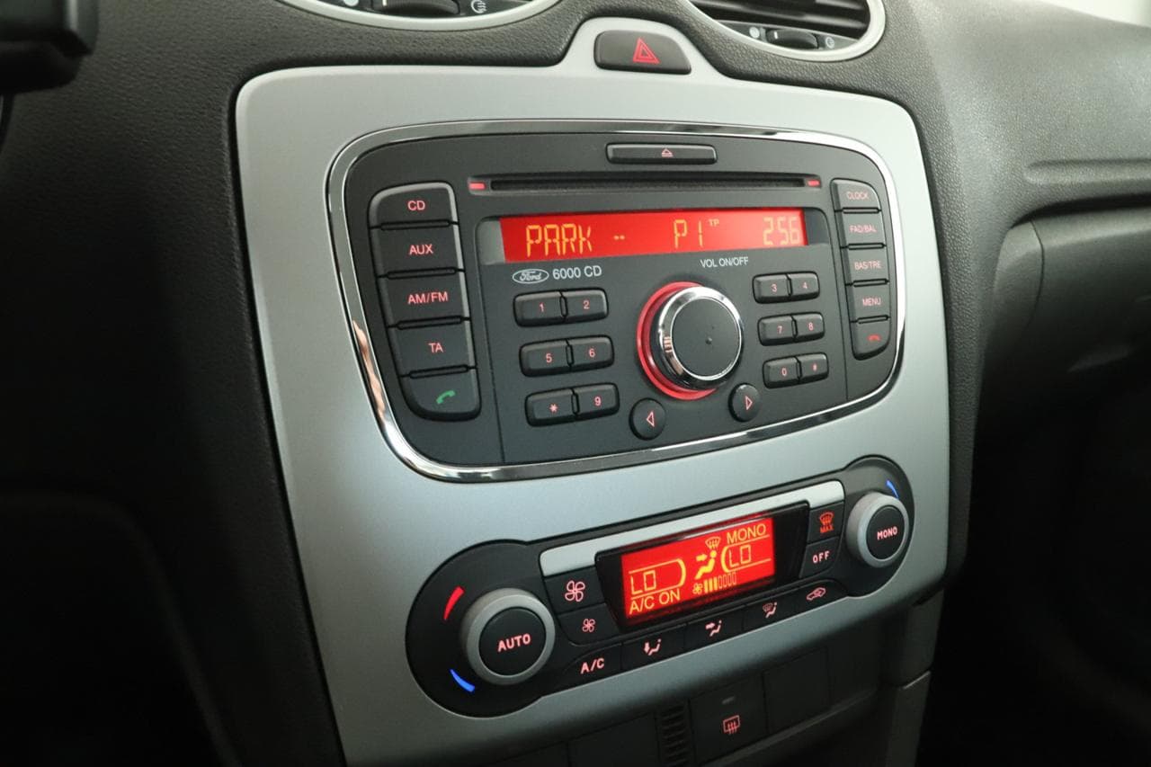 2007 Ford FOCUS - 15