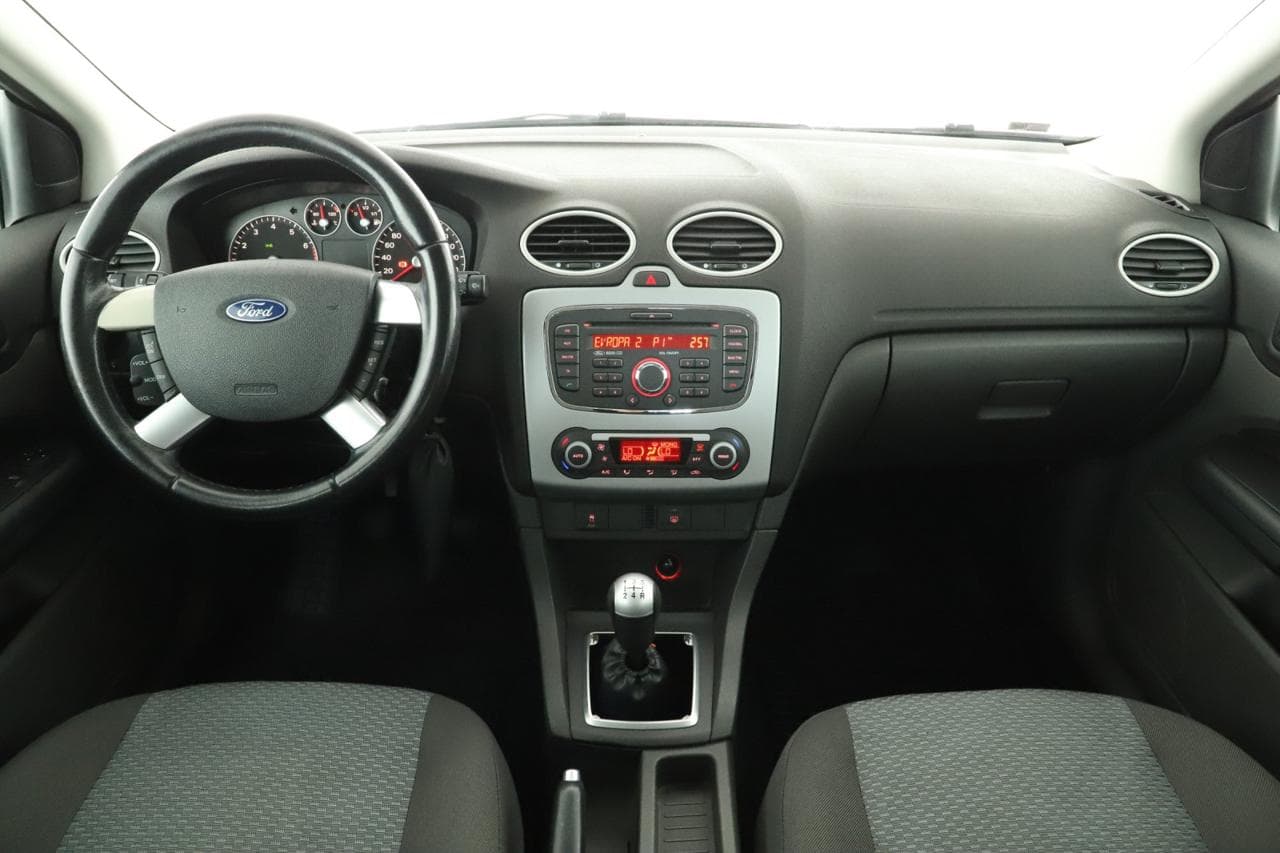 2007 Ford FOCUS - 9