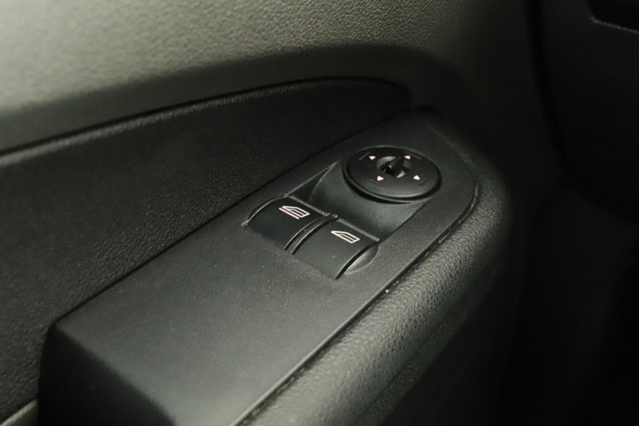 2007 Ford FOCUS - 19