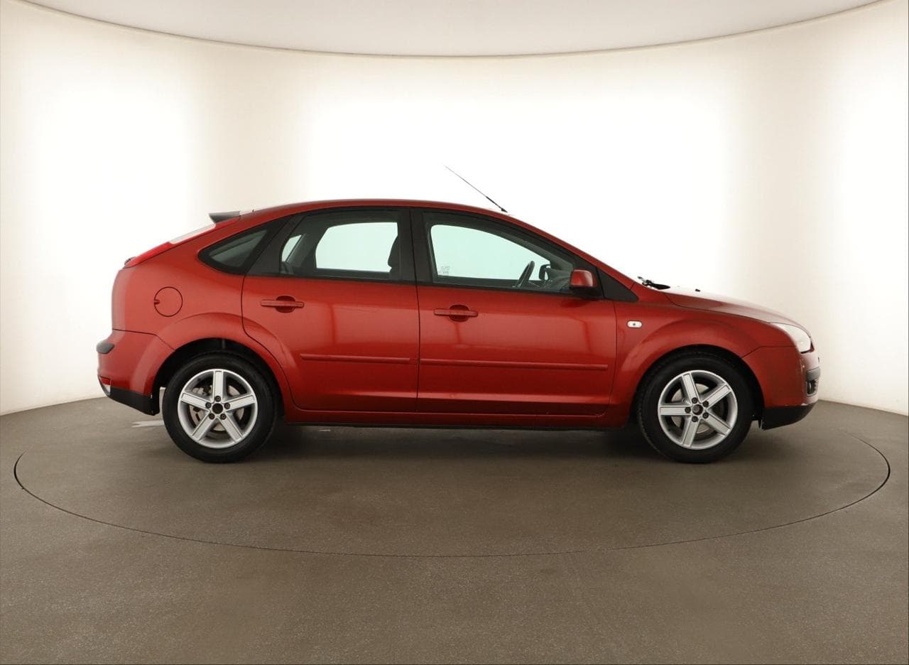 2007 Ford FOCUS - 8