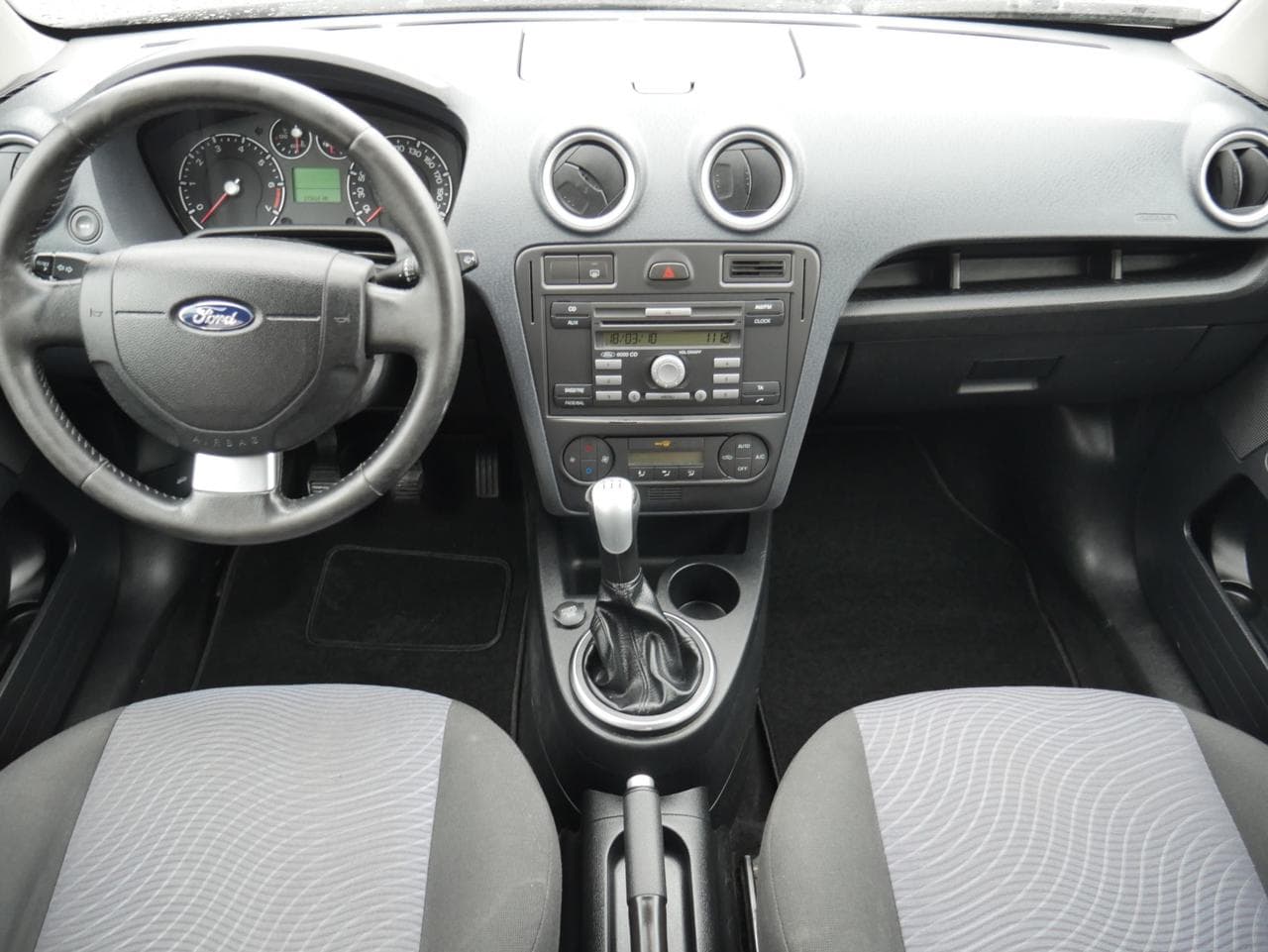 2010 Ford FUSION - 14