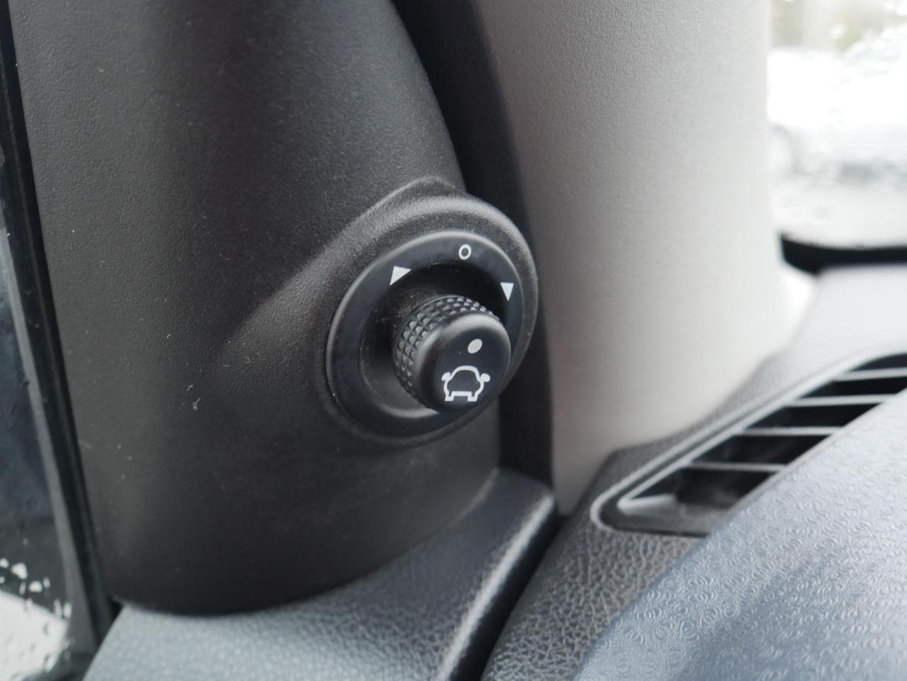 2010 Ford FUSION - 22
