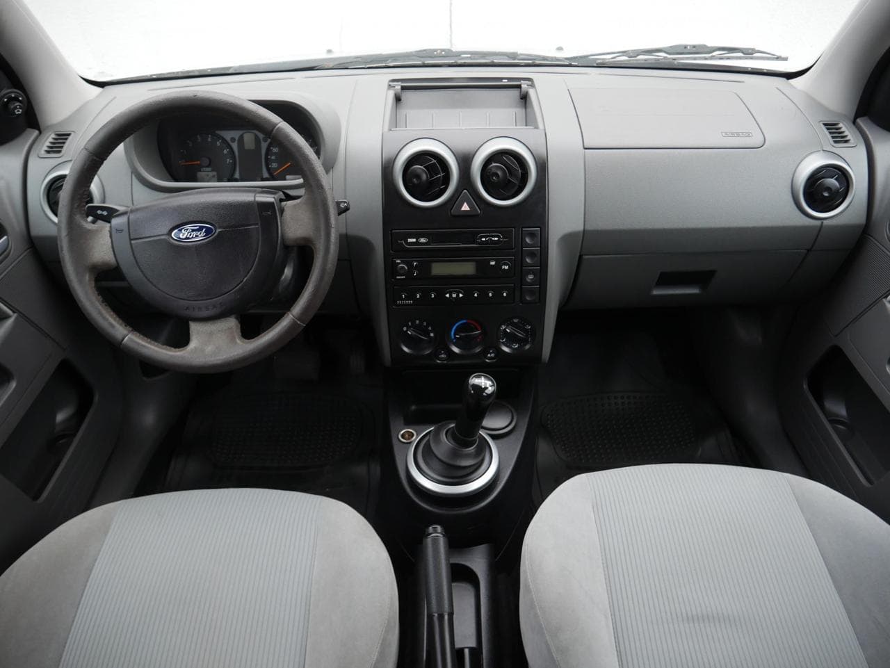 2003 Ford FUSION - 8