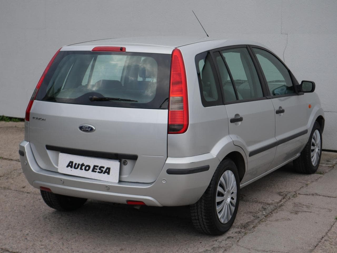 2003 Ford FUSION - 4