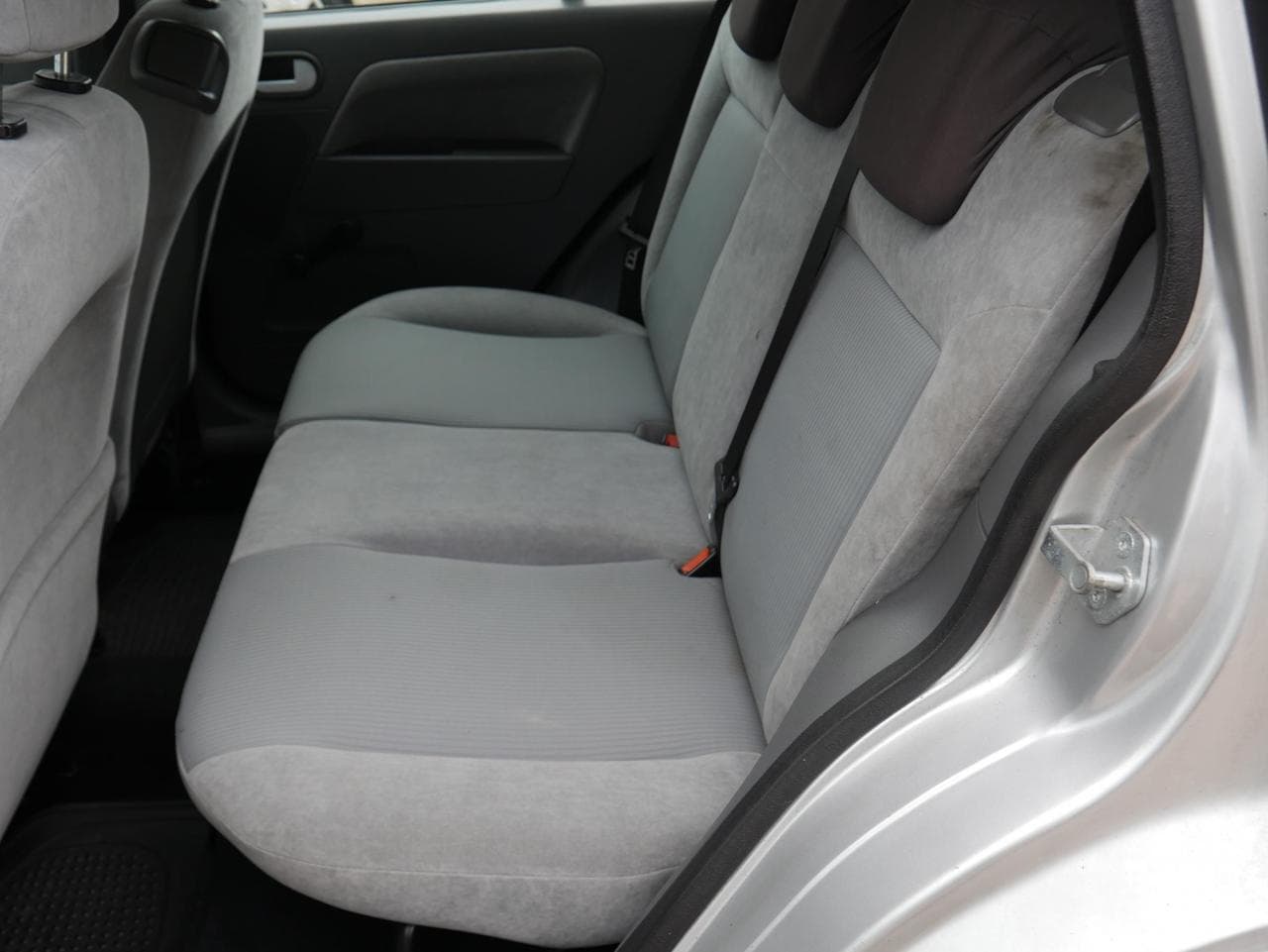 2003 Ford FUSION - 10