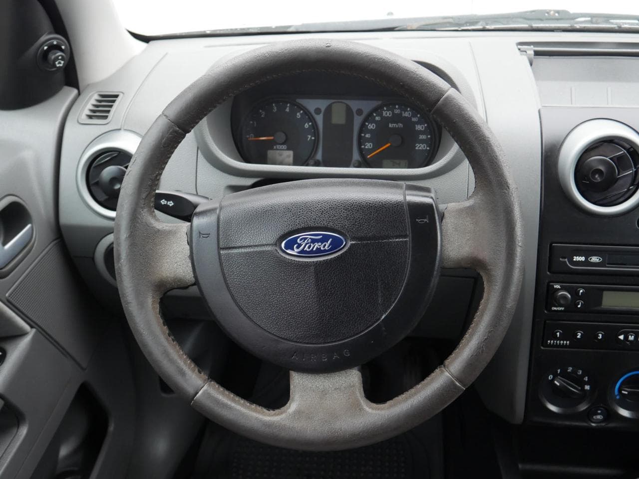 2003 Ford FUSION - 13
