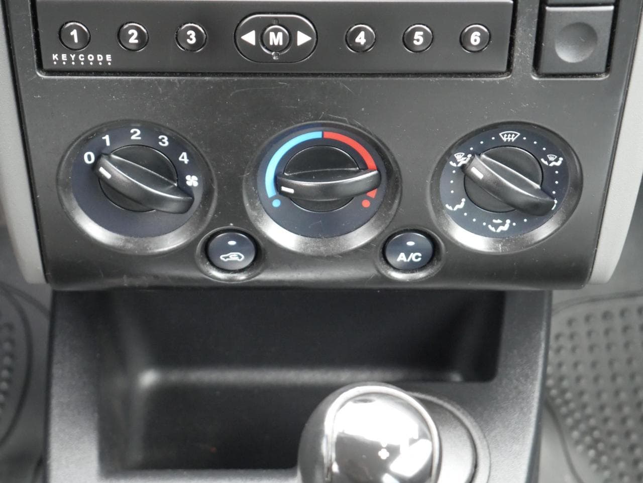 2003 Ford FUSION - 12