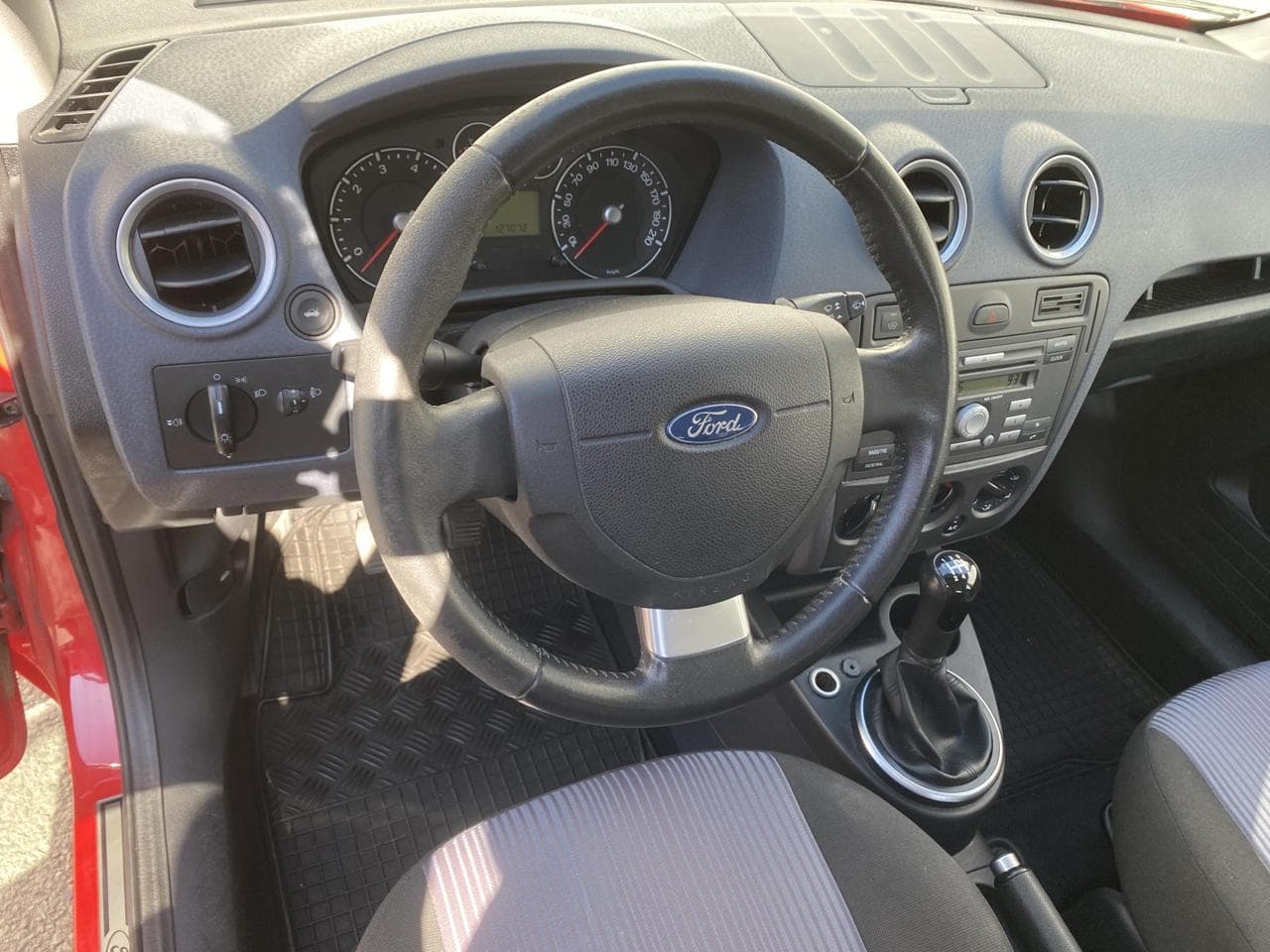 2009 Ford FUSION - 18