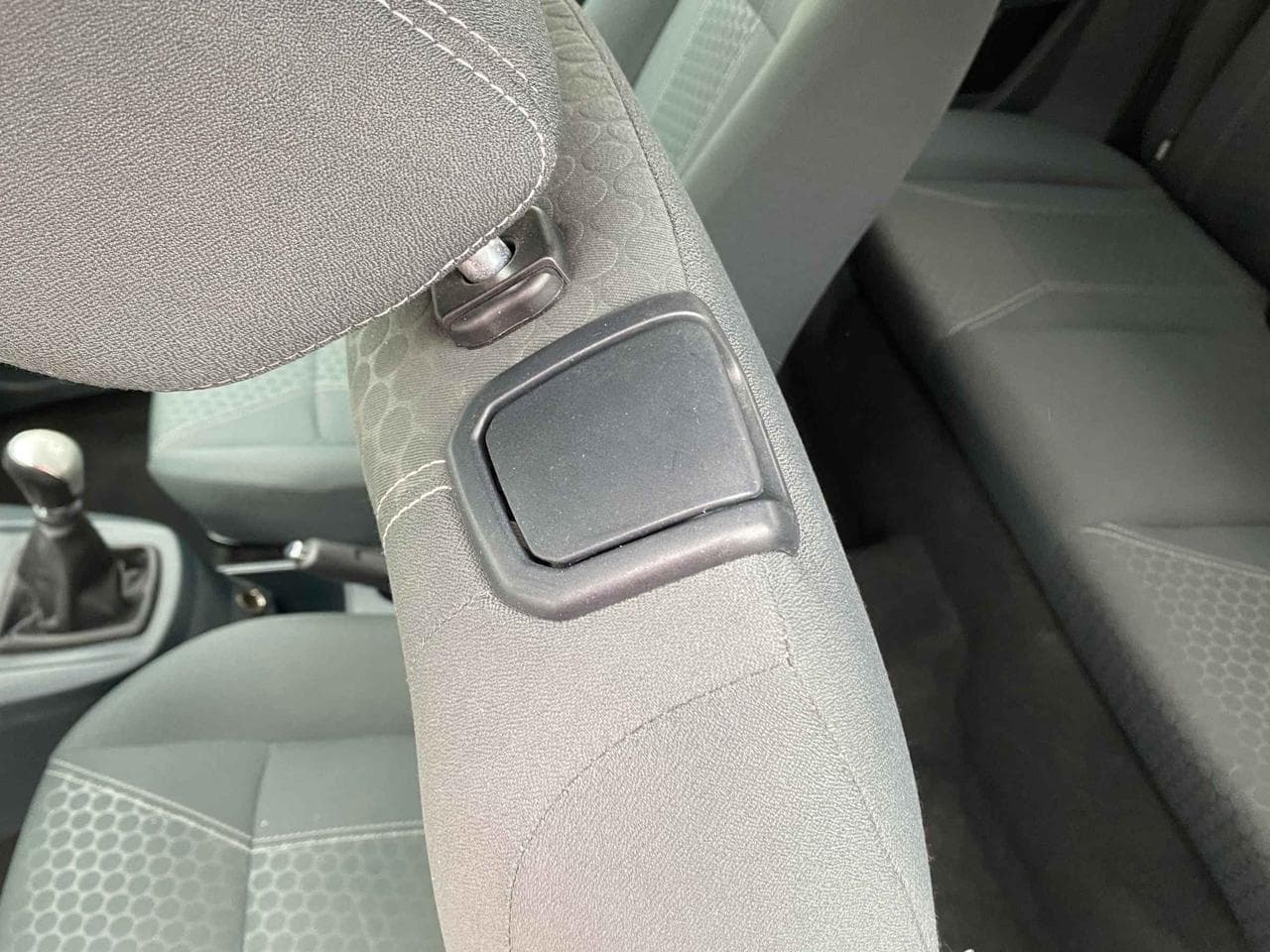2011 Ford FIESTA - 11