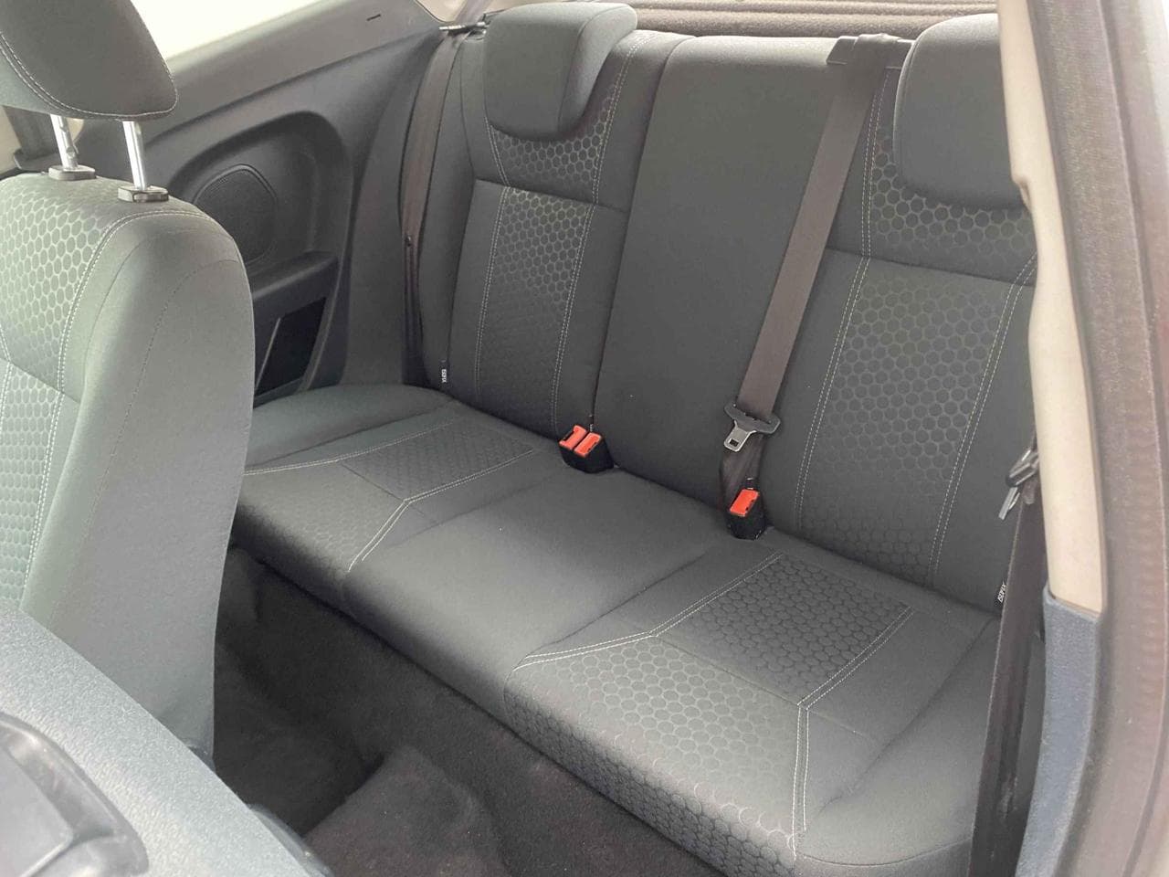 2011 Ford FIESTA - 10