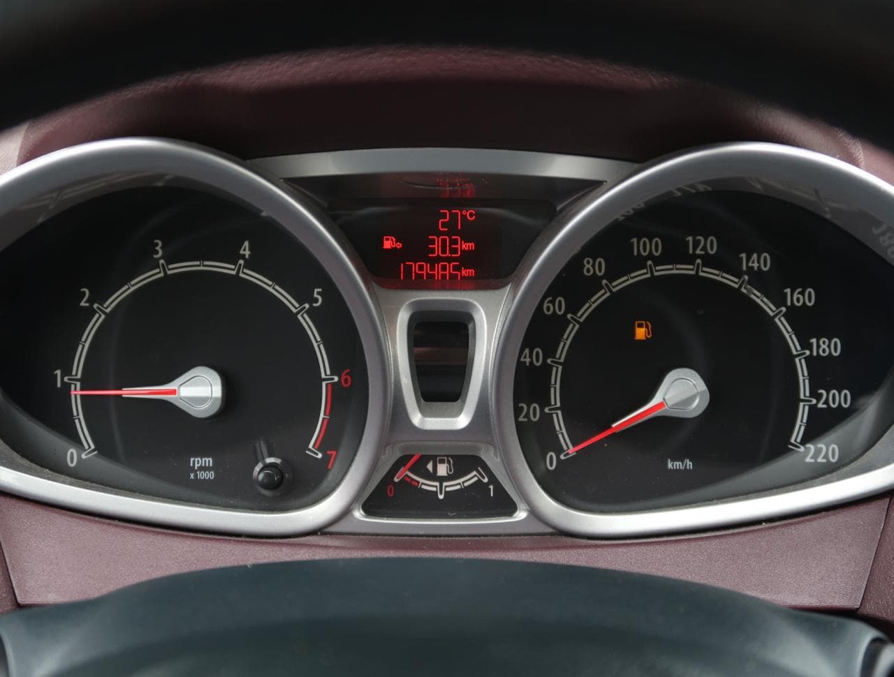 2008 Ford FIESTA - 17