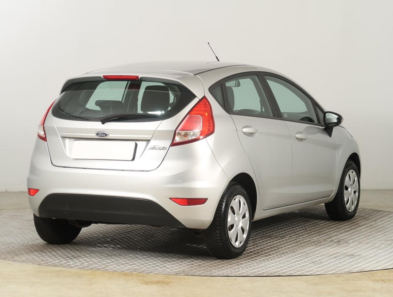 2015 Ford FIESTA - 8
