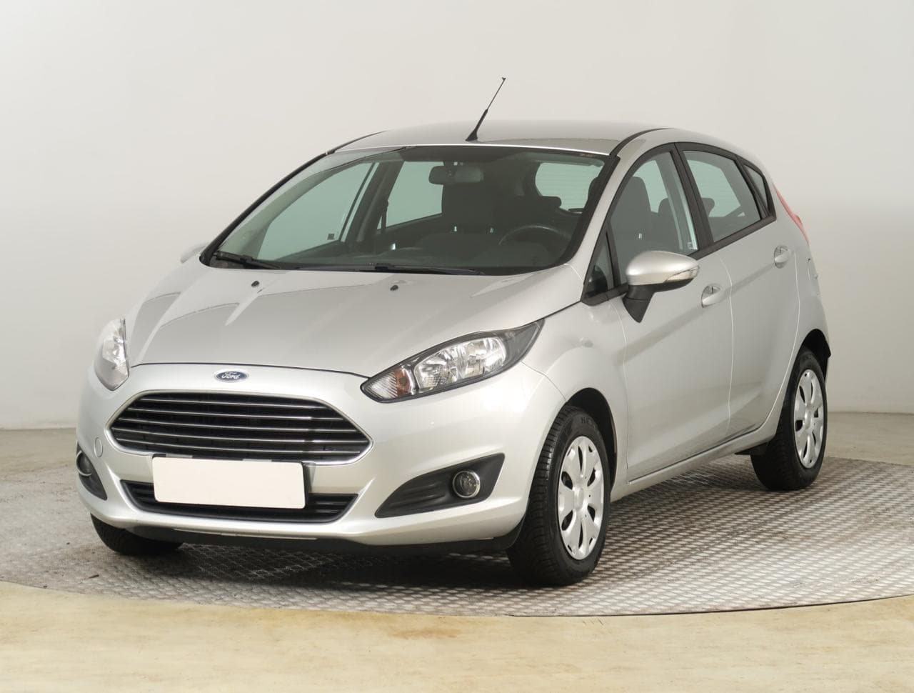 2015 Ford FIESTA - 3